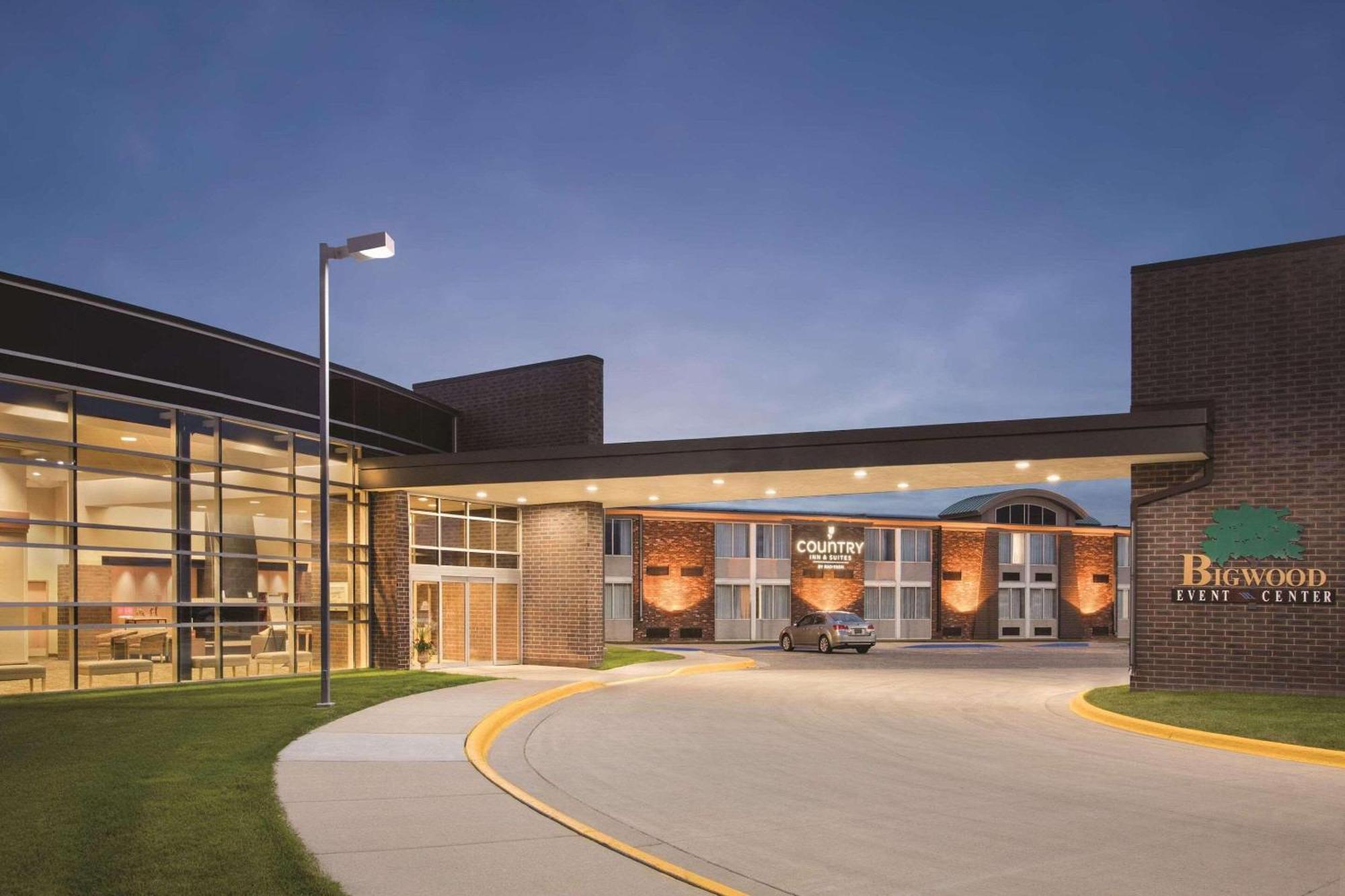 Country Inn & Suites By Radisson, Fergus Falls, Mn Экстерьер фото